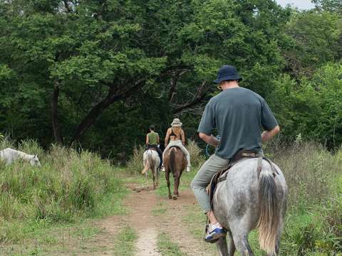 Horseback riding through the Rincón de la Vieja countryside